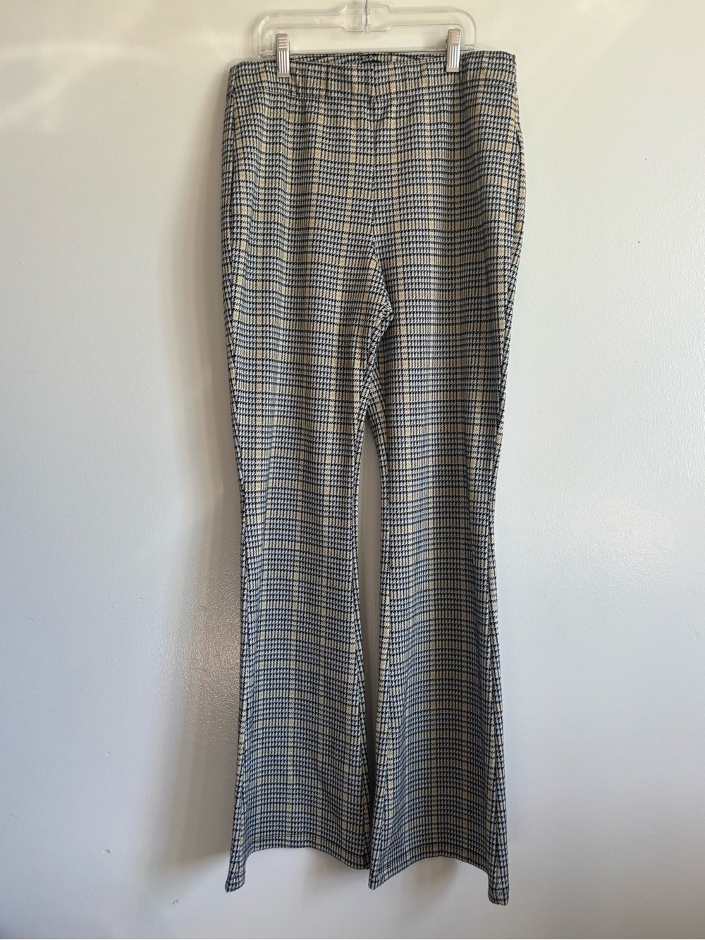 Abercrombie & Fitch Plaid Houndstooth Boot-Cut Flare Pants size Medium
